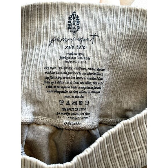 FP Movement Free People Slim Leg Flare Yoga Pants Tan Mineral Wash XS Rib waist - Picture 5 of 5